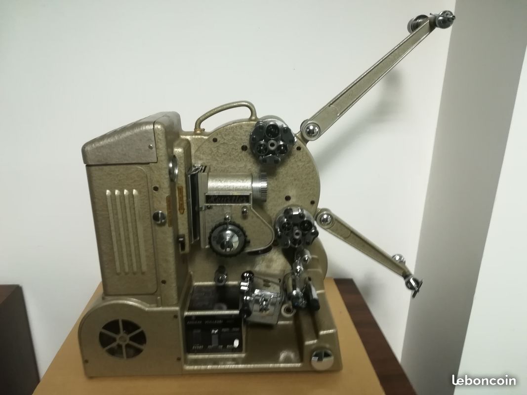 Projecteur De Cinéma Heurtier 16mm Série 53 Sonore - Pour Pièces Ou Réparation